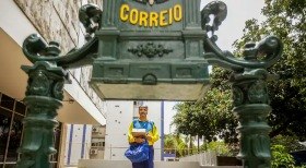 Diretora é agredida por mãe de criança em escola; veja