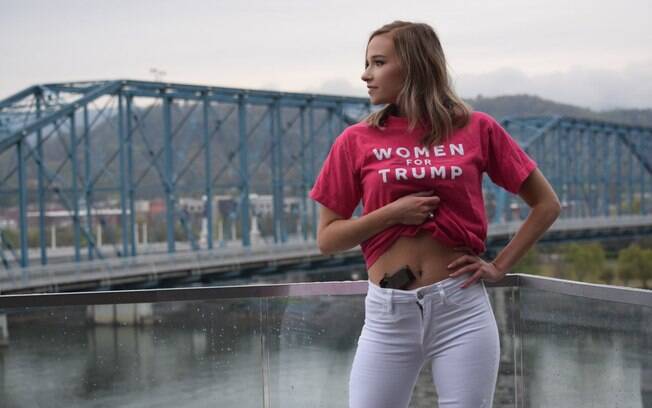 Terminando a graduação na Universidade do Tennessee, Brenna Spencer publicou uma foto em apoio ao presidente Trump