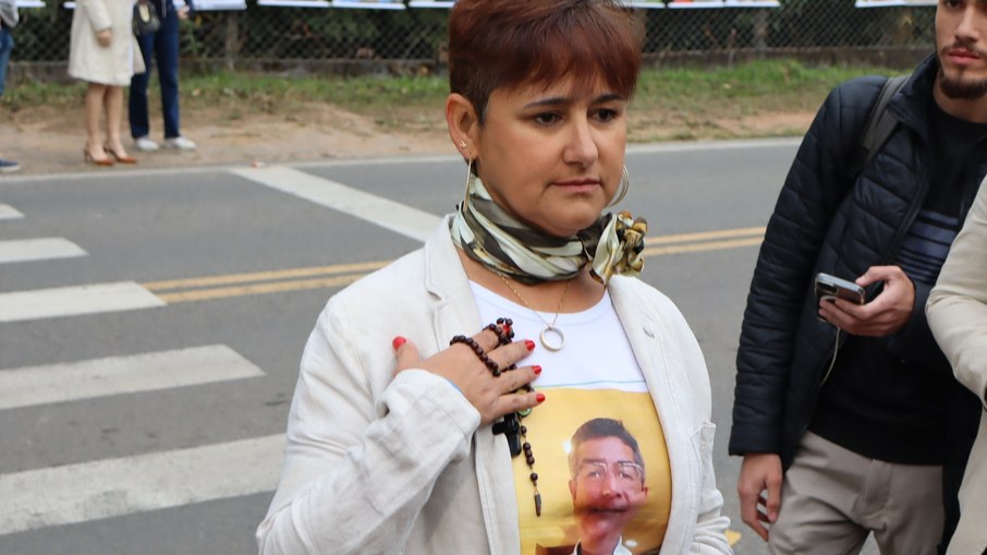 Rosana Maria Ferreira, esposa do copiloto Humberto Alencar