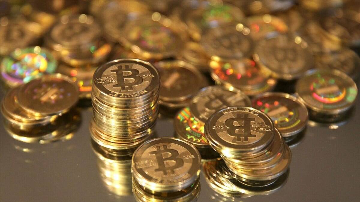 Bitcoin dispara 8% com vazamento de regulação nos EUA