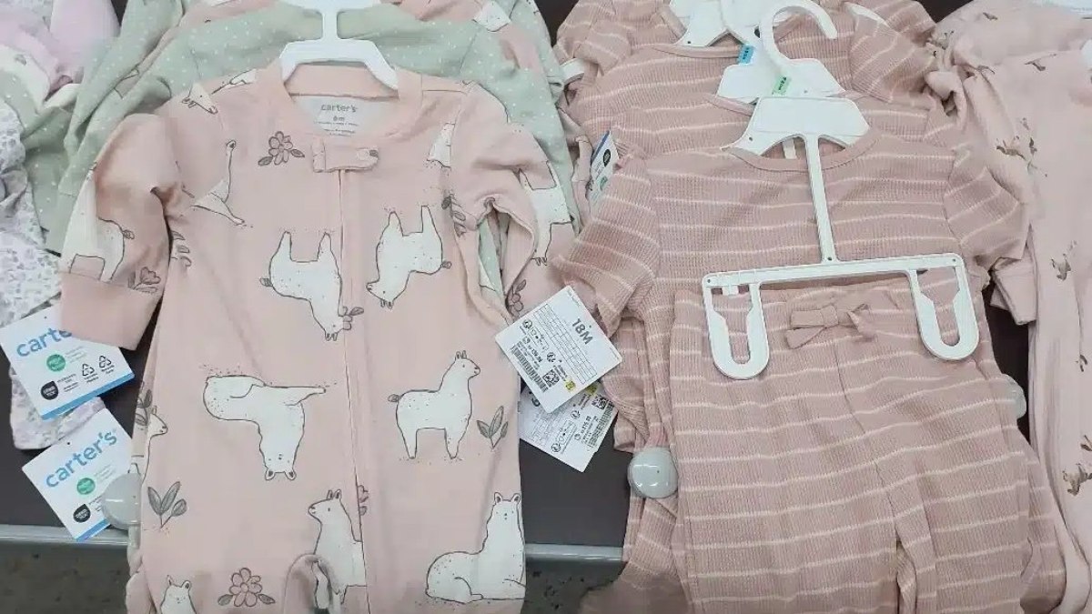 Mulheres furtam R$ 8 mil em roupas de bebê em shopping de SP