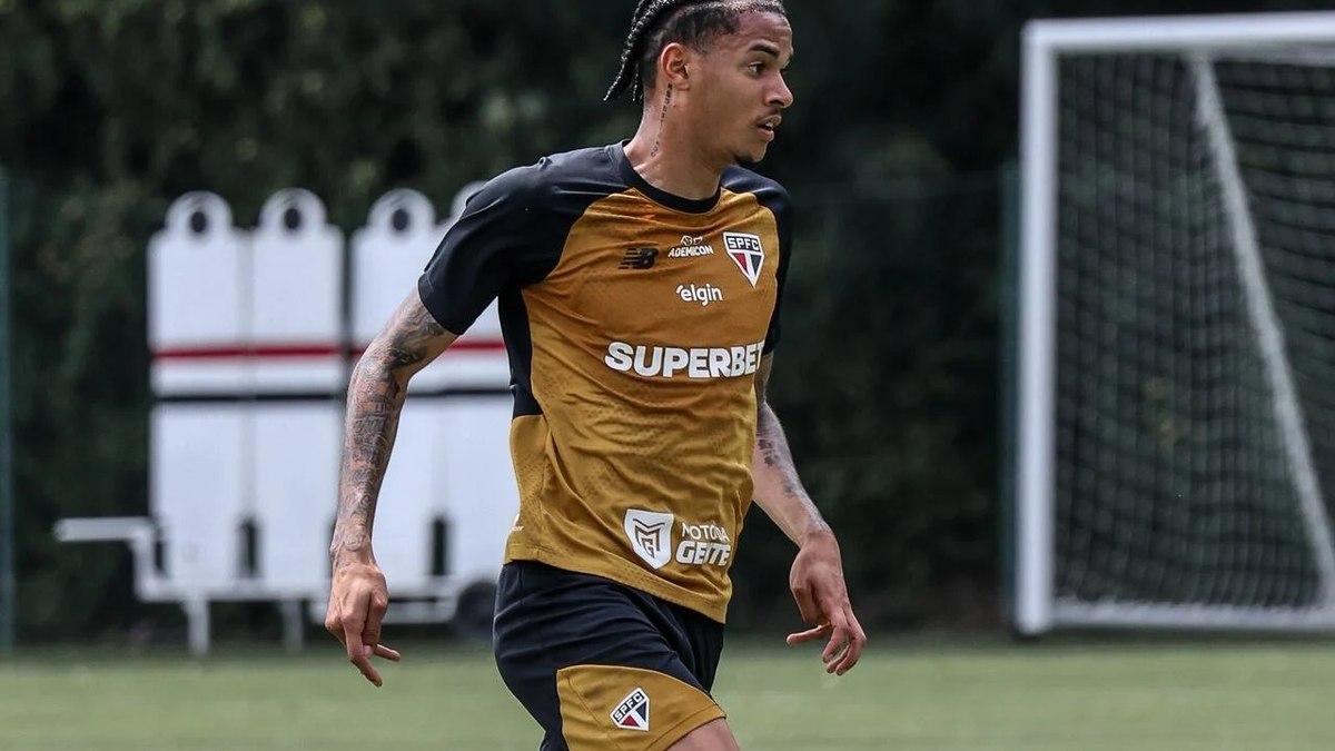 Bobadilla treina no São Paulo e deve reforçar o time no clássico