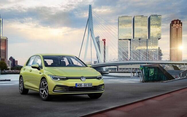 VW Golf atinge o auge da modernidade com alto grau de conectividade e eficiência energética, mas ainda longe do Brasil