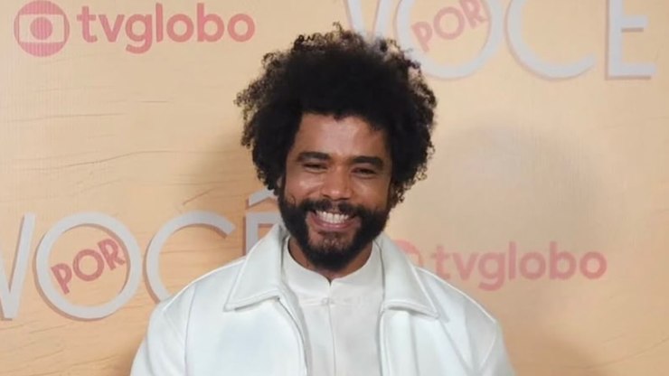 Diogo%20Almeida%20comemora%20volta%20%C3%A0s%20novelas%20ap%C3%B3s%20passagem%20pelo%20%22BBB%22