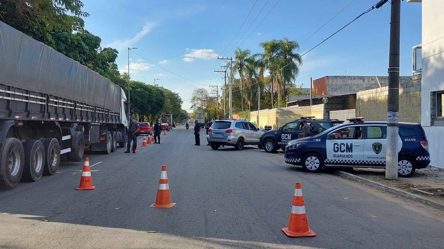Agentes da Guarda Civil Municipal, da Polícia Militar e da Polícia Civil estiveram nas ações espalhadas na cidade. Agentes da Guarda Civil Municipal, da Polícia Militar e da Polícia Civil estiveram nas ações espalhadas na cidade.