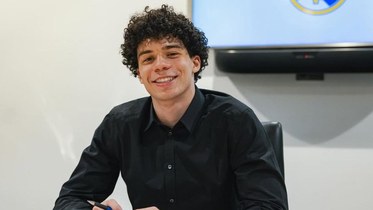 No Real Madrid, filho de craque brasileiro defende a Espanha
