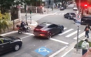 Carro de R$ 7 mi de Neymar é flagrado infringindo lei de trânsito