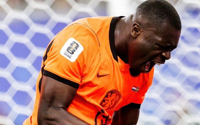 Brobbey brilha em Holanda x Suécia