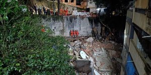 VÍDEO: prédio desaba no Morro do Cantagalo, no Rio de Janeiro