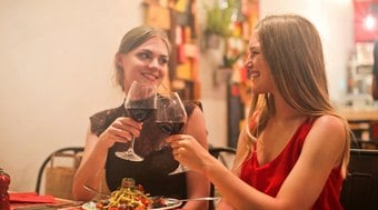 Dia dos Namorados: uma seleção de vinhos para o jantar especial