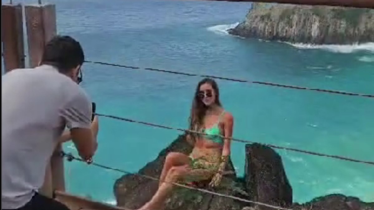 Turista ignora bronca e invade lugar proibido de Fernando de Noronha; veja o vídeo