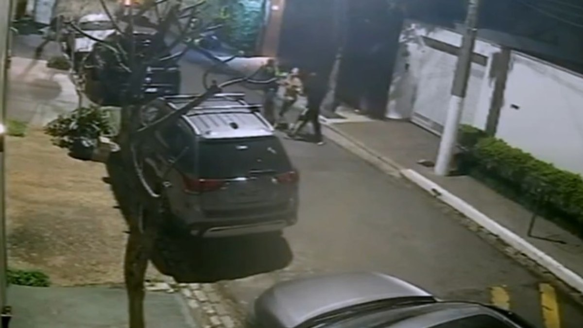'Ia morrer ali', conta mulher agredida por empresário em SP 'Ia morrer ali', conta mulher agredida por empresário em SP
