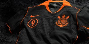 Azar? Timão já perdeu 4 vezes para o Fla na estreia de uniforme