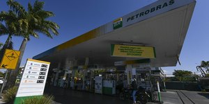Petrobras aprova medida para aliviar pressão nos combustíveis