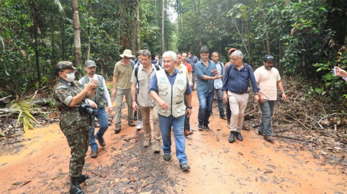 Ministro da Ciência Tecnologia e Inovação, Astronauta Marcos Pontes, anuncia cerca de R$ 90 milhões em investimento na Amazônia para a construção de 50 laboratóriosremotos (SALAS), para ainfraestrutura da Torre ATTO e para bolsas de pesquisa. 