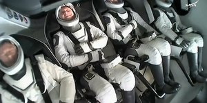 VÍDEO: astronautas voltam à Terra após 9 meses 'presos' no espaço