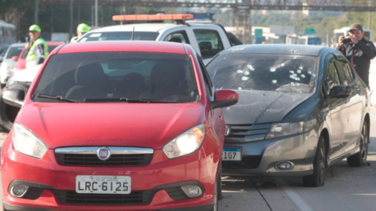 Carro alvejado na Rio de Janeiro - 01.09.2022