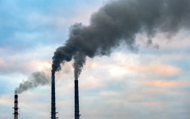 Emissões de carbono quebram recorde e fortalecem aquecimento global
