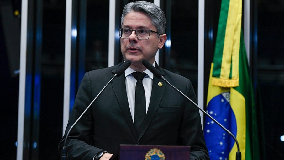 Senador Alesssandro Viera