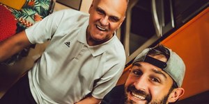 Filho de Oscar Schmidt homenageia pai: "Um exemplo de vida"