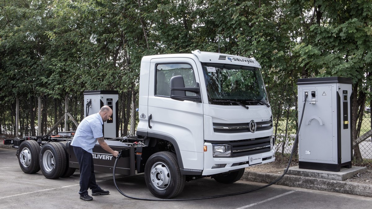 VW e-Delivery ganha mais carregadores e será exportado para a Colômbia