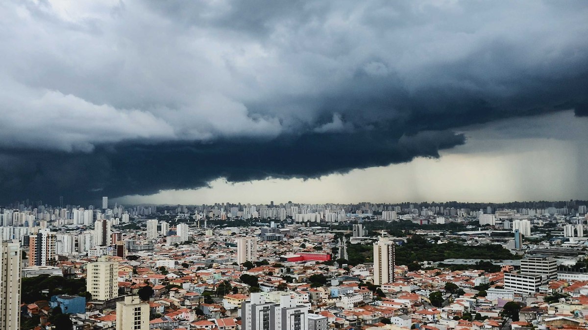 Chuvas são previstas na capital paulista e em Curitiba já no início da manhã desta sexta (10)