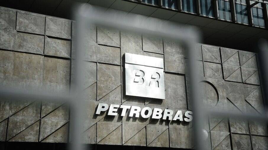Petrobras vendeu térmicas em Manaus por R$ 304 milhões em meio à maior crise hídrica dos últimos 91 anos