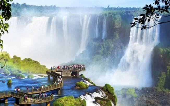 Vacinação impacta positivamente no Turismo em Foz do Iguaçu