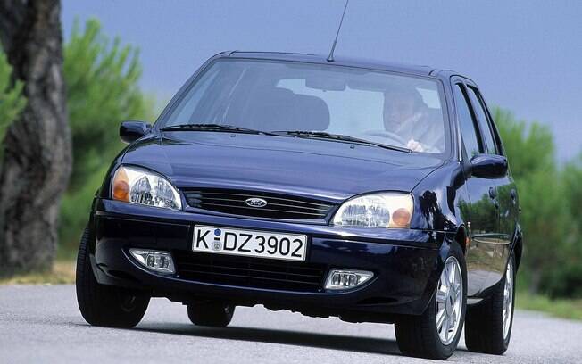 Ford Fiesta com motor Rocam, como comando de válvulas roletado no cabeçote foi bem aceito no Brasil há 20 anos