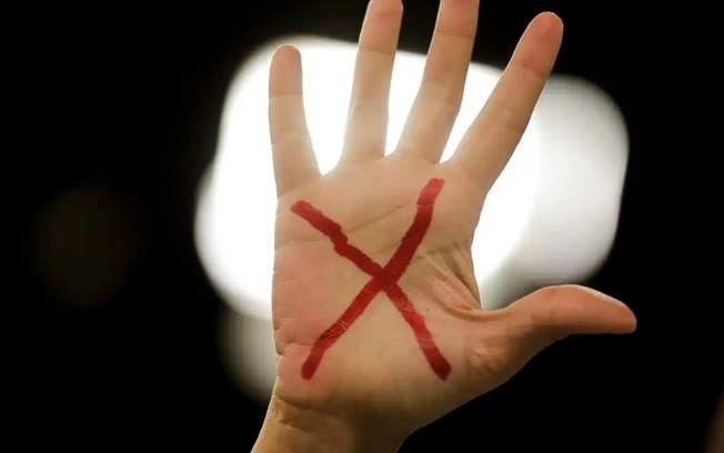 Câmara de Araraquara aprova campanha de homens pelo fim da violência à mulher Câmara de Araraquara aprova campanha de homens pelo fim da violência à mulher