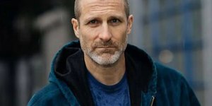 Ator de “Supernatural” é encontrado morto; suspeita de homicídio