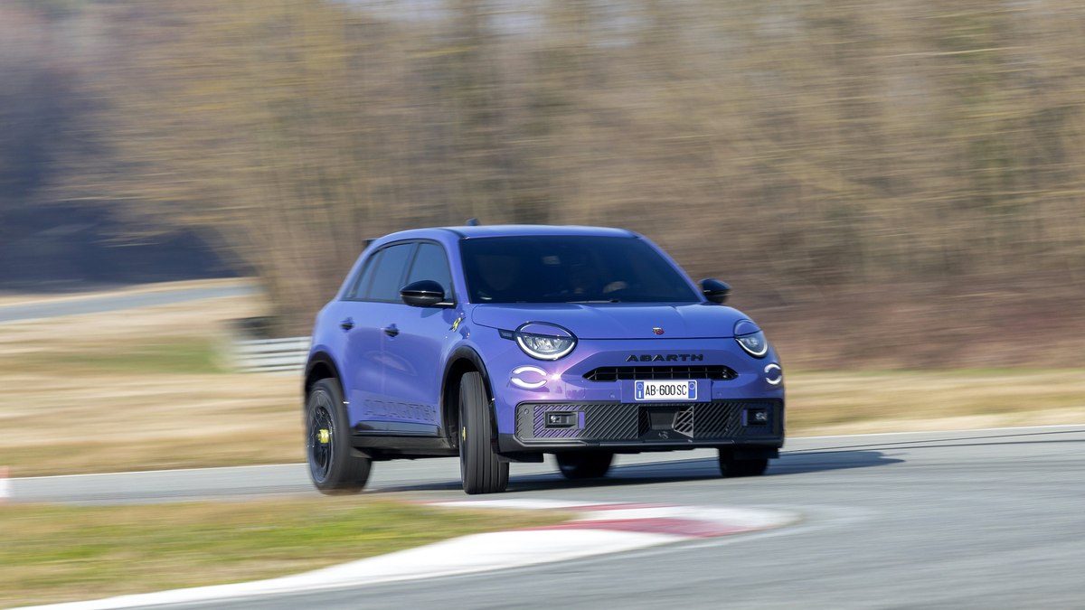 Abarth 600e Scorpionissima Abarth 600e Scorpionissima