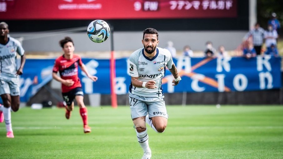 Clayson atua no futebol japonês desde 2022