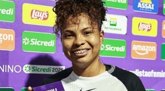 Dayana%20brilha%20e%20%C3%A9%20trunfo%20do%20Corinthians%20para%20mata-mata