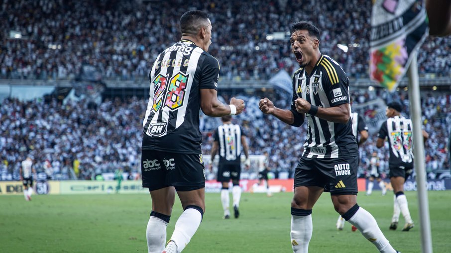 Atlético vence Botafogo no Mineirão e se reabilita no Brasileiro Atlético vence Botafogo no Mineirão e se reabilita no Brasileiro