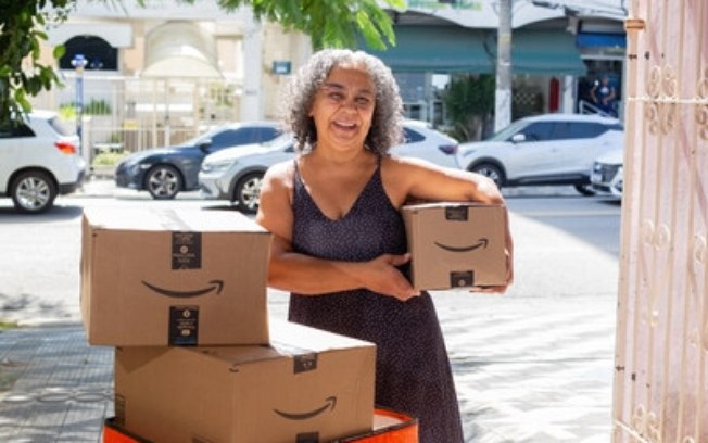 Amazon expande programa logístico no Brasil que poderá pagar mais de R$ 300 milhões ao ano para pequenas empresas que entregarem pacotes nas suas comunidades