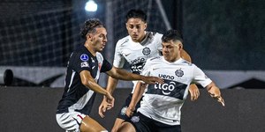 Jornal paraguaio chama Vasco de "medíocre" e irrita cruz-maltinos
