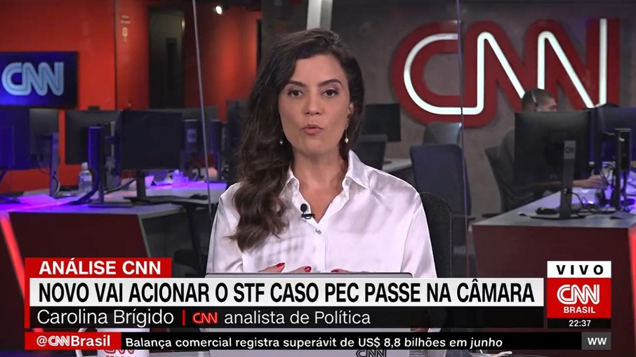 Carolina Brígido em sua última participação nos telejornais da CNN Brasil