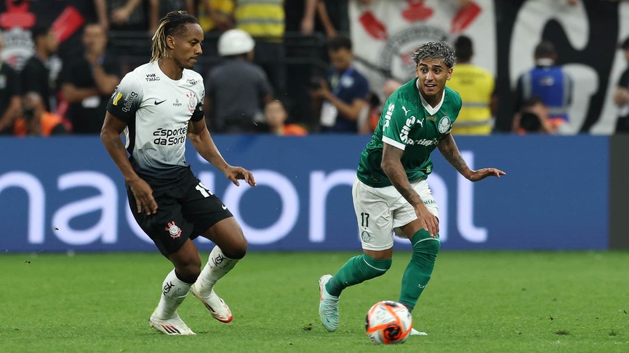 Corinthians e Palmeiras se enfrentam pelo jogo de ida das oitavas de final da Copa do Brasil Corinthians e Palmeiras se enfrentam pelo jogo de ida das oitavas de final da Copa do Brasil