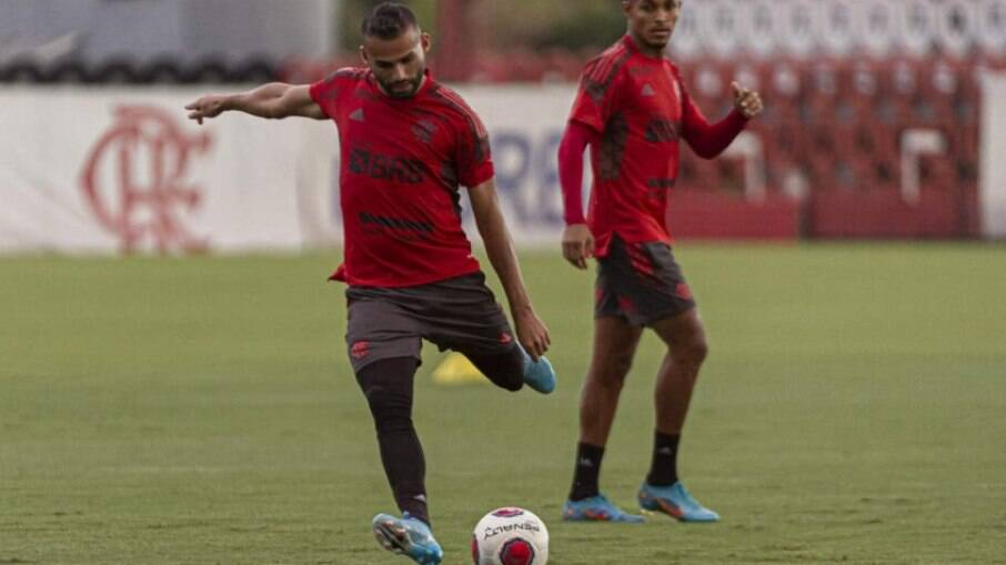 Flamengo: Gustavo Henrique e Thiago Maia se recuperam de lesões e não estarão presentes