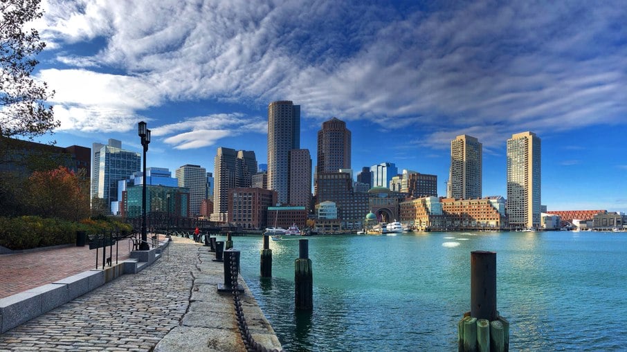Boston possui o porto mais limpo do país, que permite até mesmo mergulhos.