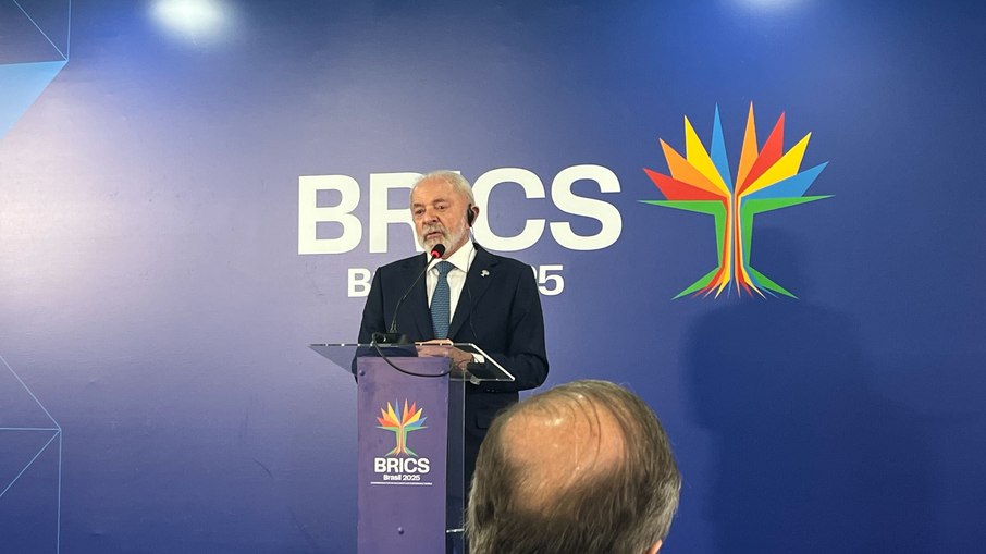 Lula em discurso no segundo dia de cúpula do Brics, no Rio de Janeiro Lula em discurso no segundo dia de cúpula do Brics, no Rio de Janeiro