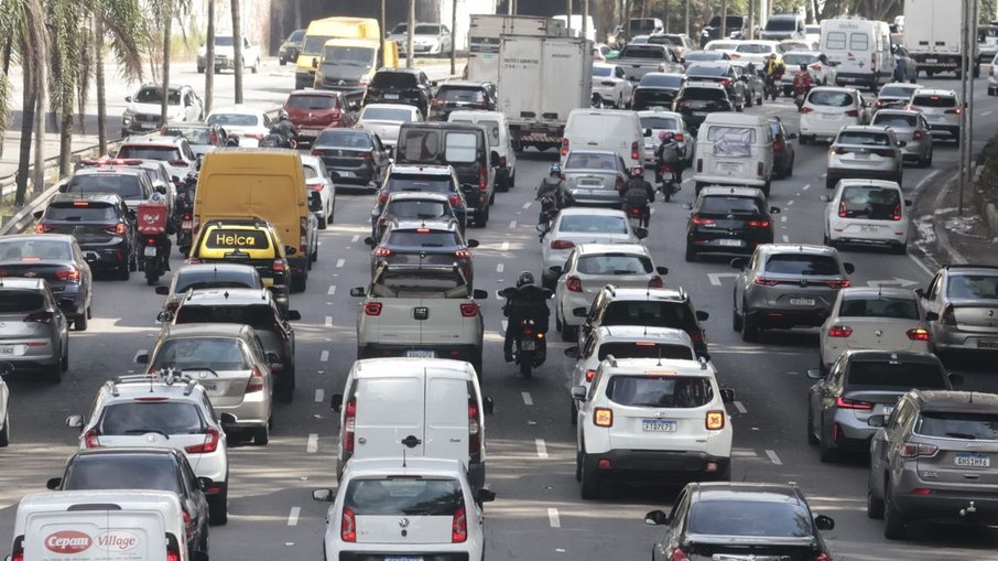 Foram registrados 800 quilômetros de congestionamentos, por conta da greve