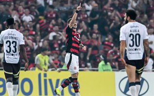 Flamengo vence LDU e se aproxima de classificação na Libertadores