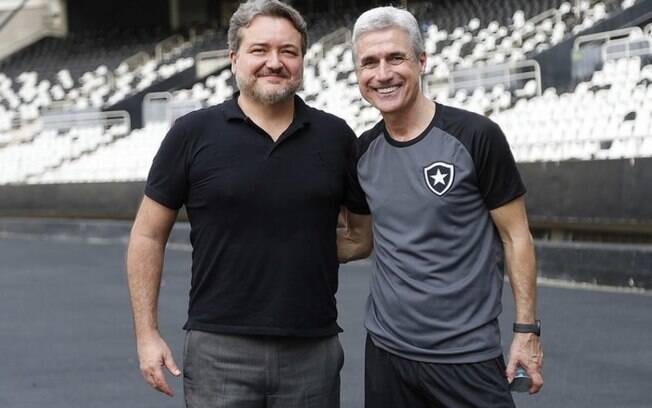 Jorge Braga admite que expectativas do Botafogo aumentaram, mas ressalta confiança no projeto