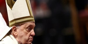 Papa segue estável e sem episódios de insuficiência respiratória