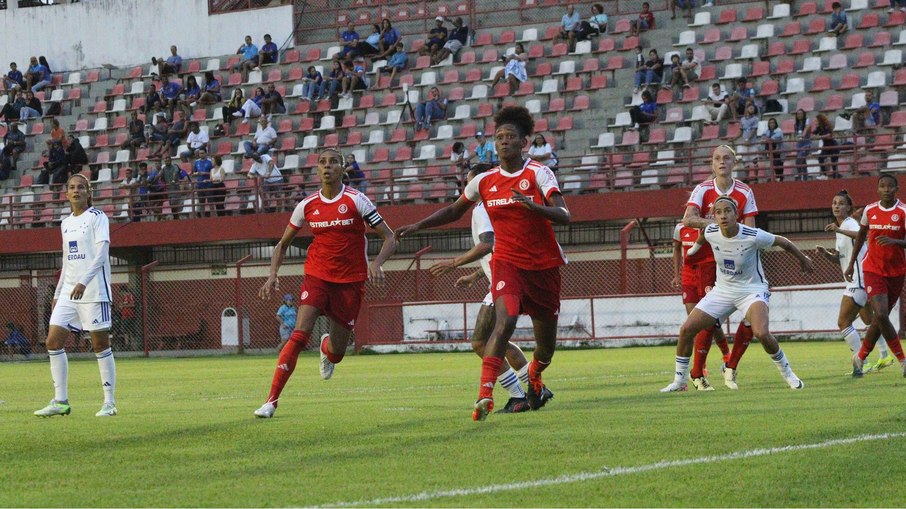Internacional e Cruzeiro duelam pela quinta rodada do Campeonato Brasileiro Feminino Internacional e Cruzeiro duelam pela quinta rodada do Campeonato Brasileiro Feminino