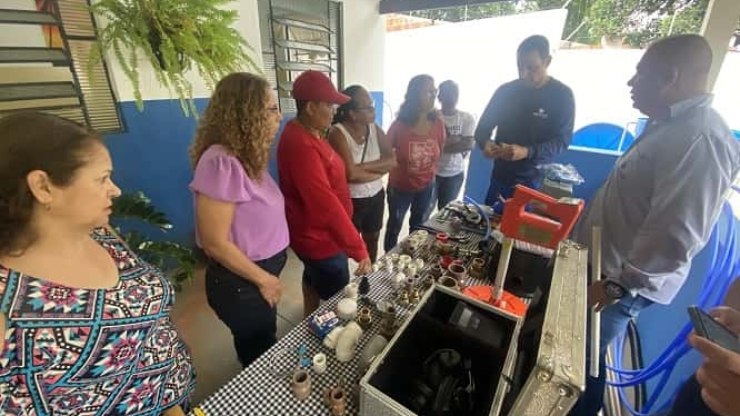Curso gratuito ensina mulheres de Araçatuba a fazer reparos hidráulicos em casa