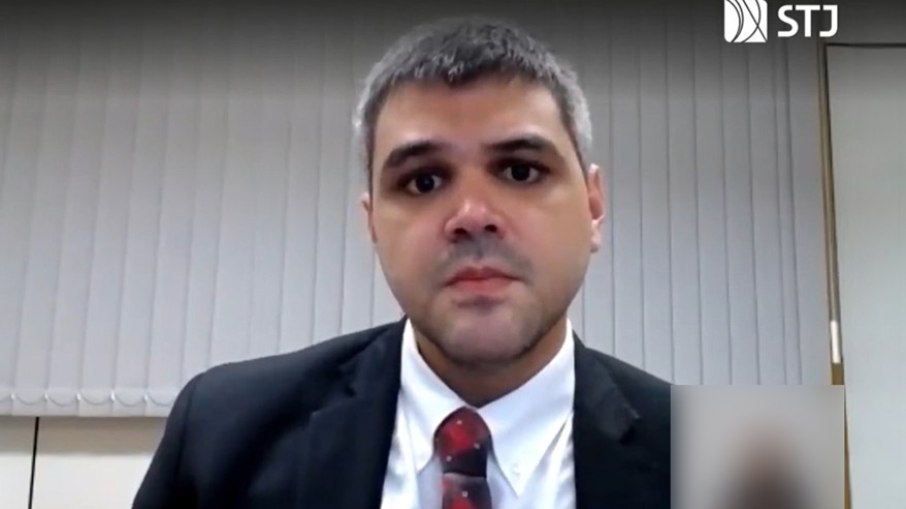 Humberto Pradera, servidor exonerado do STJ, é investigado por suposto vazamento de decisões judiciais Humberto Pradera, servidor exonerado do STJ, é investigado por suposto vazamento de decisões judiciais