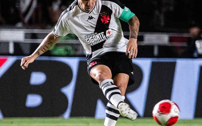 Medel era titular absoluto do Vasco no começo da temporada